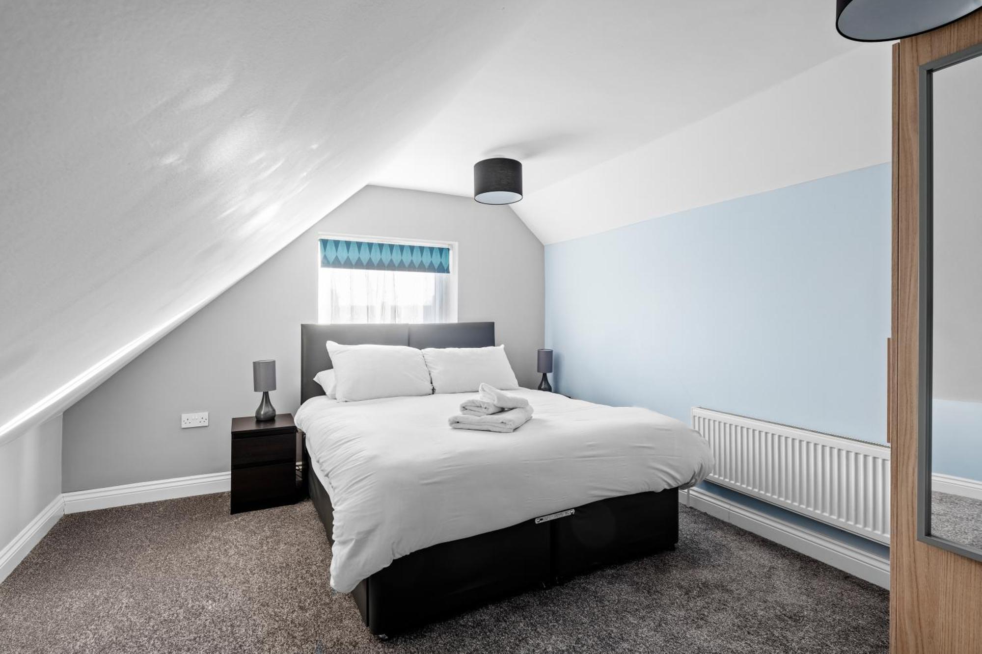 Cosy 2 Bedroom Flat In East Ham, Close To Excel Londres Exterior foto